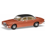 Corgi - 1:43 Daimler Double Six Series 2 Vanden Plas Coral