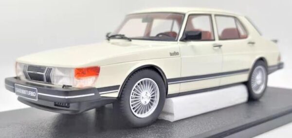 Saab 900 Turbo White 80-84