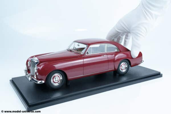 Cult Scale - 1:18 Bentley S1 Continental Fastback 1955 Maroon - Limited Edition Resin Model