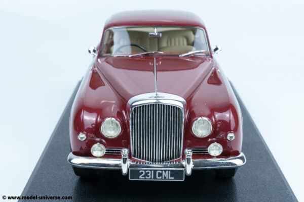 Cult Scale - 1:18 Bentley S1 Continental Fastback 1955 Maroon - Limited Edition Resin Model