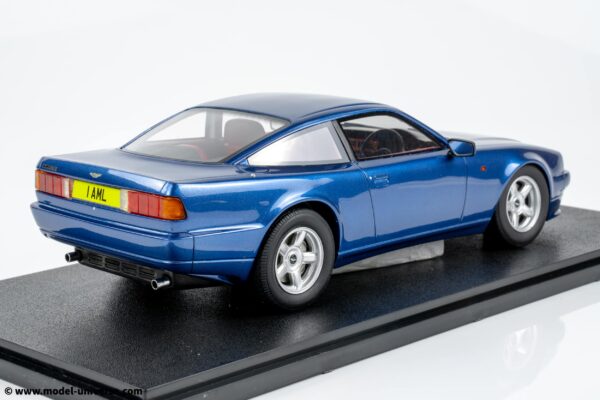 Cult Scale - 1:18 Aston Martin Virage Blue Metallic 1988 - Limited Edition Resin Model 12 Cult Scale - 1:18 Aston Martin Virage Blue Metallic 1988 - Limited Edition Resin Model