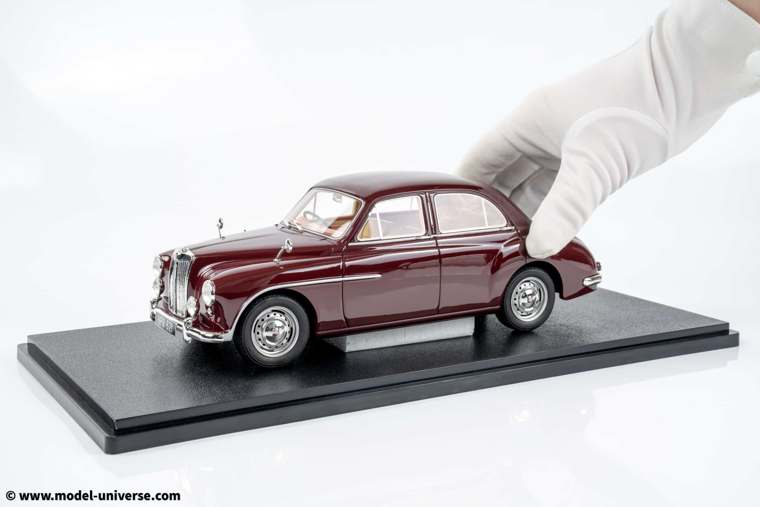 Cult Scale - 1:18 MG Magnette ZA Autumn Red 1953-1956 - Limited Edition Resin Model 3 cult scale mg magnette cml203 2 5