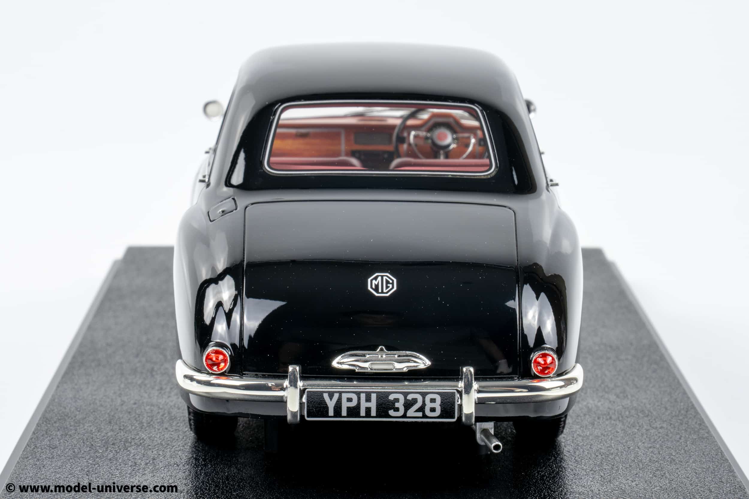 Cult Scale - 1:18 MG Magnette ZA Black 1953-1956 - Limited Edition Resin Model 8 Cult Scale - 1:18 MG Magnette ZA Black 1953-1956 - Limited Edition Resin Model