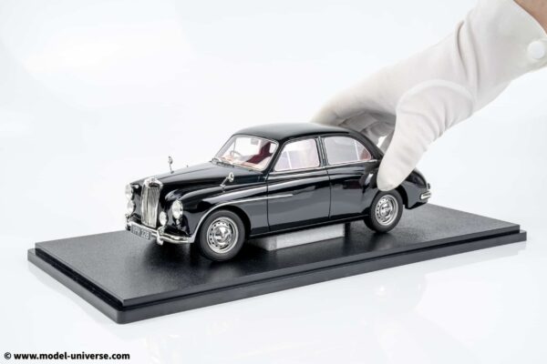 Cult Scale - 1:18 MG Magnette ZA Black 1953-1956 - Limited Edition Resin Model 11 Cult Scale - 1:18 MG Magnette ZA Black 1953-1956 - Limited Edition Resin Model