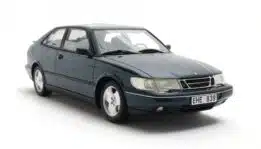 Cult Scale - 1:18 SAAB 900 SE Turbo 1994 Azul Metalizado