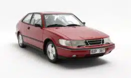 Cult Scale - 1:18 SAAB 900 SE Turbo 1994 Red