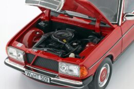 Norev 183714 Mercedes 200 1982 Red 1:18 scale diecast model car