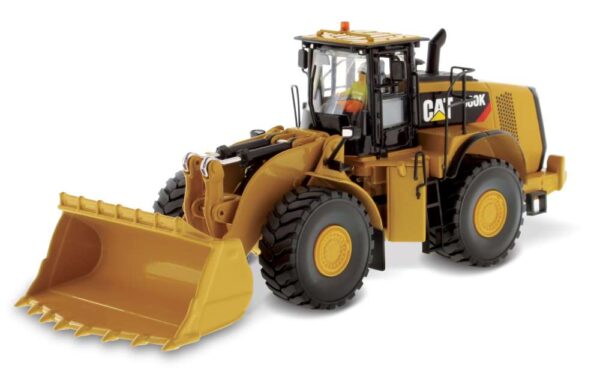 Diecast Masters - 1:50 Cat 980K Wheel Loader - Rock Configuration