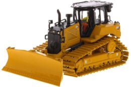 Diecast Masters - 1:50 Cat D6 XE LGP Track-Type Tractor with VPAT Blade