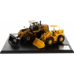 Diecast Masters - 1:50 Cat 966A Wheel Loader (1960-1963) + 966M Wheel Loader (2014-present day)
