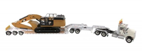 Diecast Masters - 1:50 International HX520 Tandem Tractor with XL120 HDG w/Outriggers + Jeep + Cat 349F