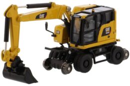 Diecast Masters - 1:87 Cat M323F Railroad Wheeled Excavator with Three Attachments (Safety Yellow)