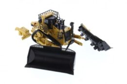Diecast Masters - 1:64 CAT D11 Dozer w/2 Blades and Rear Rippers