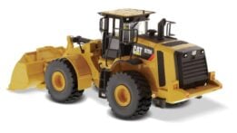 Diecast Masters - 1:50 Cat 972M Wheel Loader