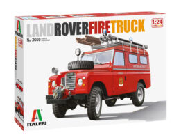 Italeri - 1:24 Land Rover Fire Truck (3660) Model Kit