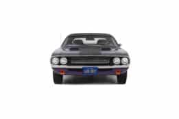 Dodge Challenger R/T Plum Crazy 1970 - 1:12 Scale Limited Edition Resin Model
