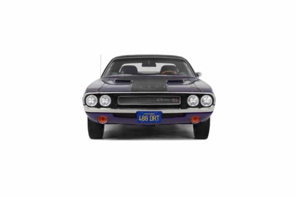 Dodge Challenger R/T Plum Crazy 1970 - 1:12 Scale Limited Edition Resin Model