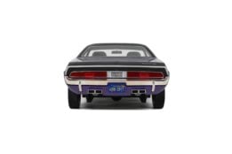 Dodge Challenger R/T Plum Crazy 1970 - 1:12 Scale Limited Edition Resin Model