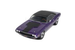 Dodge Challenger R/T Plum Crazy 1970 - 1:12 Scale Limited Edition Resin Model