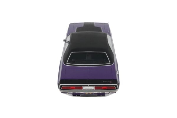 Dodge Challenger R/T Plum Crazy 1970 - 1:12 Scale Limited Edition Resin Model