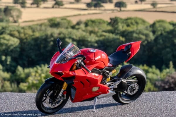 ducati panigale outdoor shots 2