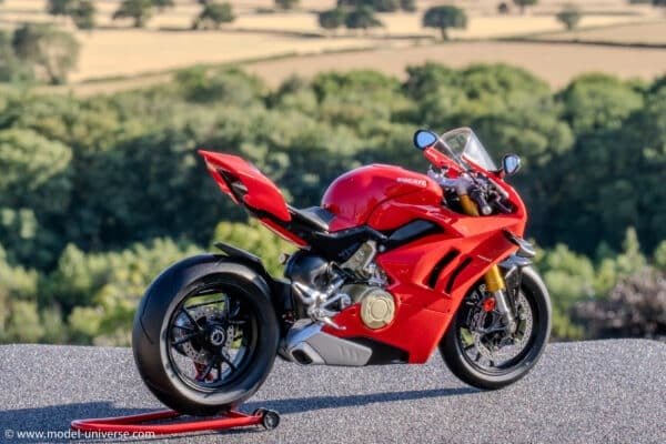 ducati panigale outdoor shots 3
