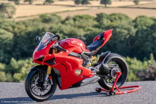 ducati panigale outdoor shots 4