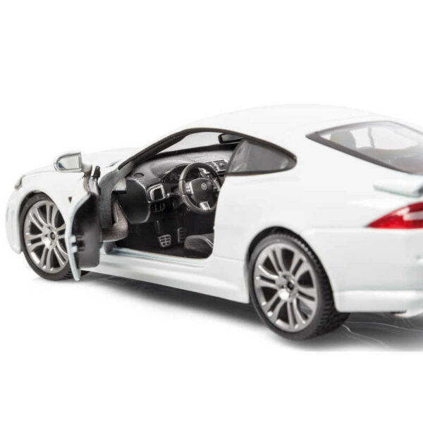 bburago - 1:24 jaguar xkr-s white