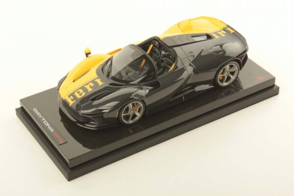 MR Collection 1:18 Ferrari Daytona SP3 Monterey Car Week Special Livery Yellow/Black (FE036SE6) Limited Edition Resin Model
