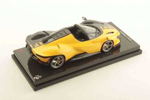 MR Collection 1:18 Ferrari Daytona SP3 Monterey Car Week Special Livery Yellow/Black (FE036SE6) Limited Edition Resin Model 9 MR Collection 1:18 Ferrari Daytona SP3 Monterey Car Week Special Livery Yellow/Black (FE036SE6) Limited Edition Resin Model