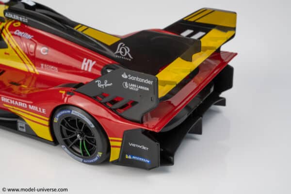 Bburago - 1:18 Ferrari 499P No.50 Winner 24h Le Mans 2024 Fuoco, Molina, Nielsen - Diecast Model with Showcase