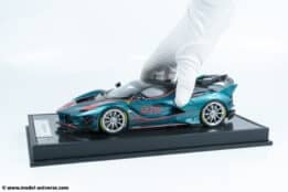 Runner - 1:18 Ferrari FXX-K EVO No.92 Blue/Red - Limited Edition Resin Model