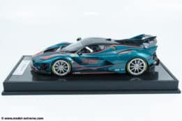 Runner - 1:18 Ferrari FXX-K EVO No.92 Blue/Red - Limited Edition Resin Model