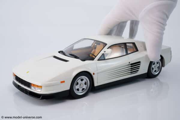 KK Scale - 1:18 Ferrari Testarossa Monospeccio 1984 'Miami Vice' White - Diecast Model