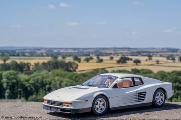 KK Scale - 1:18 Ferrari Testarossa Monospeccio 1984 'Miami Vice' White - Diecast Model