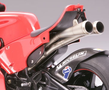 Tamiya 1/12 Ducati Desmosedici Model Kit 14101