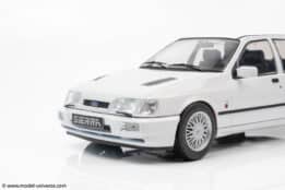 MCG - 1:18 Ford Sierra Cosworth 4x4 White 1992 - Diecast Model