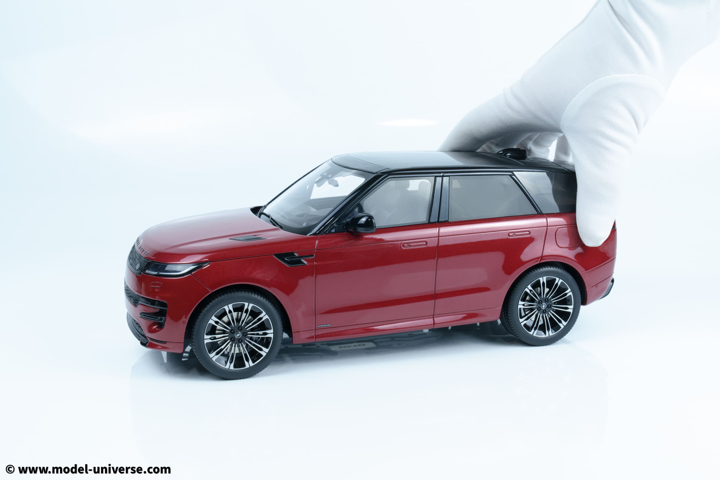 GT Spirit 1:18 Range Rover Sport Autobiography Firenze Red Limited