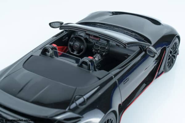 GT Spirit 1:18 Aston Martin V12 Vantage Roadster Onyx Black 2023 (GT923) - Limited Edition Resin Model