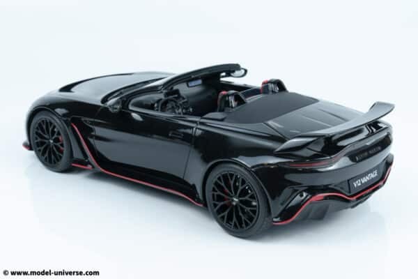 GT Spirit 1:18 Aston Martin V12 Vantage Roadster Onyx Black 2023 (GT923) - Limited Edition Resin Model