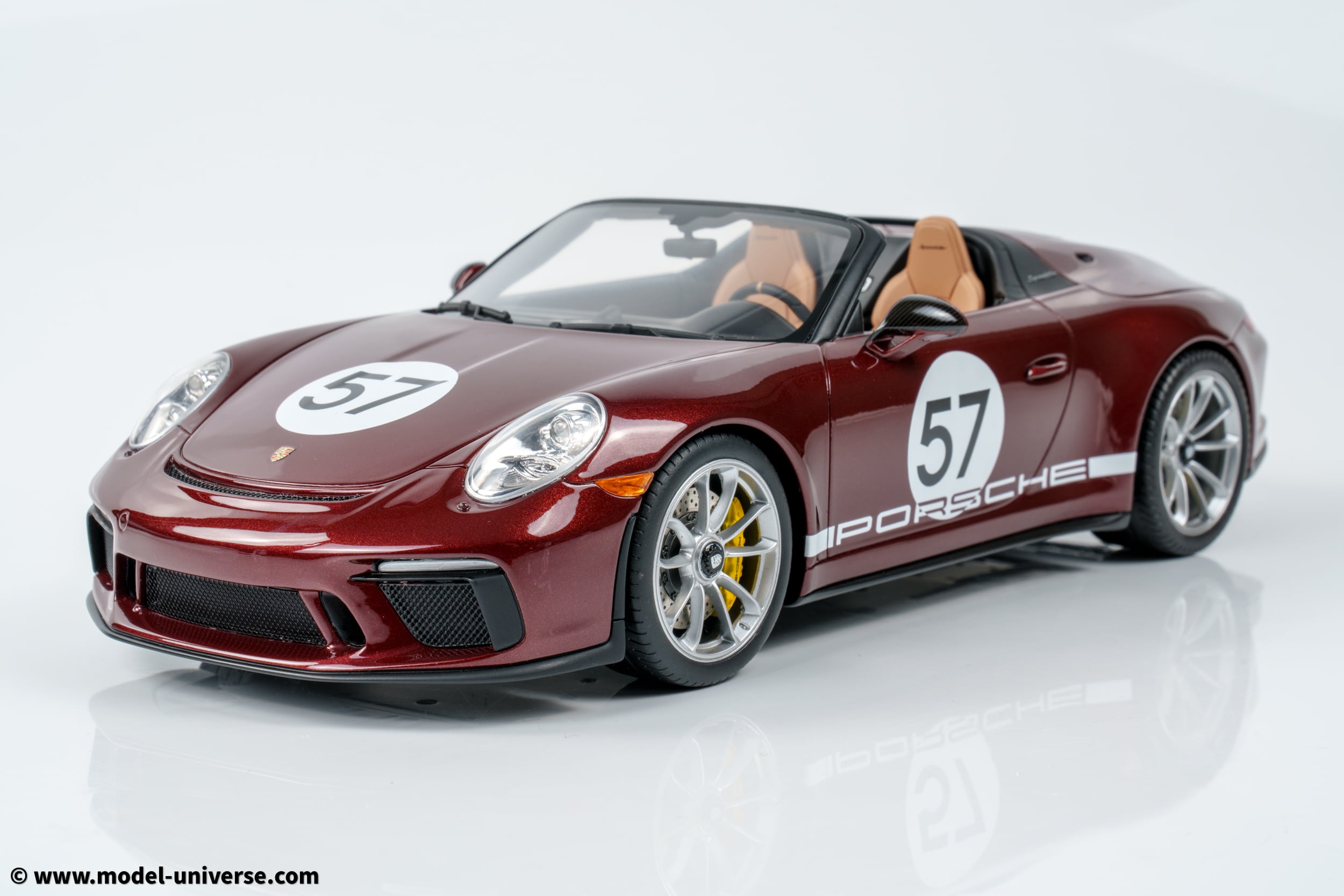 GT Spirit - 1:18 Porsche 911 (991.2) Speedster "Heritage Edition" Cherry Metallic 2019 - Limited Edition Resin Model 9 GT Spirit - 1:18 Porsche 911 (991.2) Speedster "Heritage Edition" Cherry Metallic 2019 - Limited Edition Resin Model