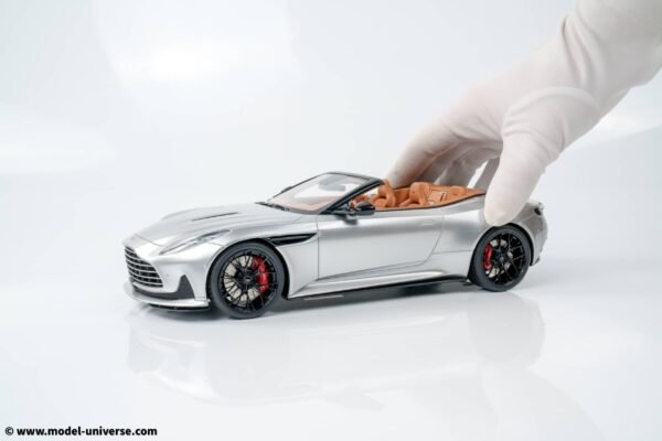 GT Spirit - 1:18 Aston Martin DB12 Volante Silver 2023 (GT945) Limited Edition Resin Model 13 GT Spirit - 1:18 Aston Martin DB12 Volante Silver 2023 - Limited Edition Resin Model