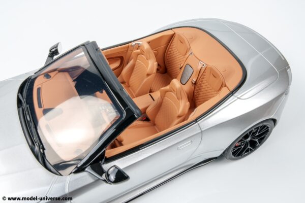 GT Spirit - 1:18 Aston Martin DB12 Volante Silver 2023 (GT945) Limited Edition Resin Model 18 GT Spirit - 1:18 Aston Martin DB12 Volante Silver 2023 - Limited Edition Resin Model