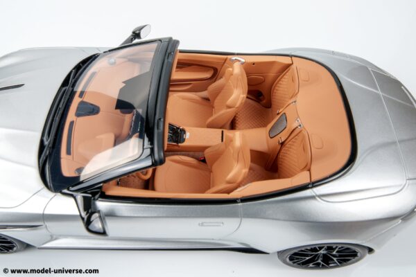 GT Spirit - 1:18 Aston Martin DB12 Volante Silver 2023 (GT945) Limited Edition Resin Model 17 GT Spirit - 1:18 Aston Martin DB12 Volante Silver 2023 - Limited Edition Resin Model