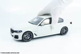 gt spirit gt496 bmw 545e x drive sloon m sport white resin model 04