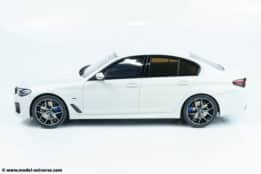 gt spirit gt496 bmw 545e x drive sloon m sport white resin model 08