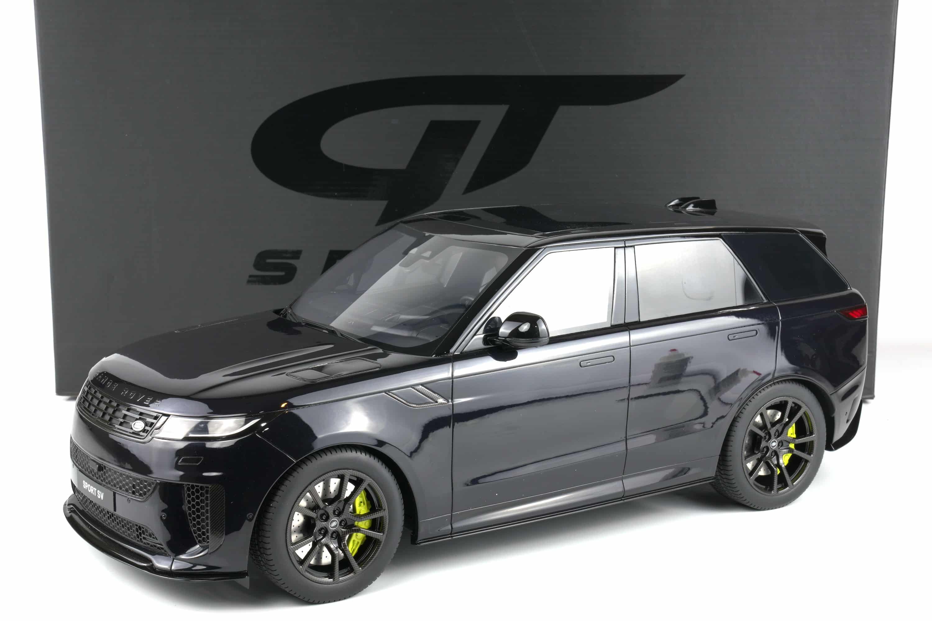 Pre-Oder the GT Spirit – 1:12 Range Rover Sport SV Edition Two Black 2024 – Resin Model 1 GT Spirit 1:12 Range Rover Sport SV Edition Two Black 2024 resin model (GT555) with presentation box, front three-quarter