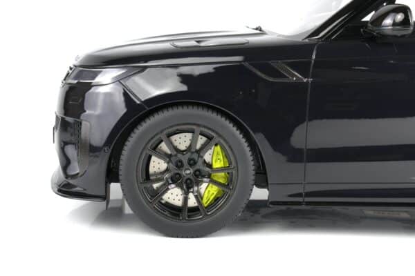 GT Spirit 1:12 Range Rover Sport SV Edition Two Black 2024 (GT555) Limited Edition Resin Model 20 GT Spirit 1:12 Range Rover Sport SV Edition Two Black 2024 resin model (GT555) wheel detail with lime brake calipers