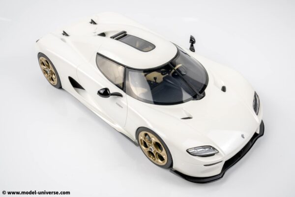 GT Spirit 1:18 Koenigsegg CC850 Crystal White 2024 (GT903) - Limited Edition Resin Model 17 GT Spirit 1:18 Koenigsegg CC850 Crystal White 2024 (GT903) - Limited Edition Resin Model