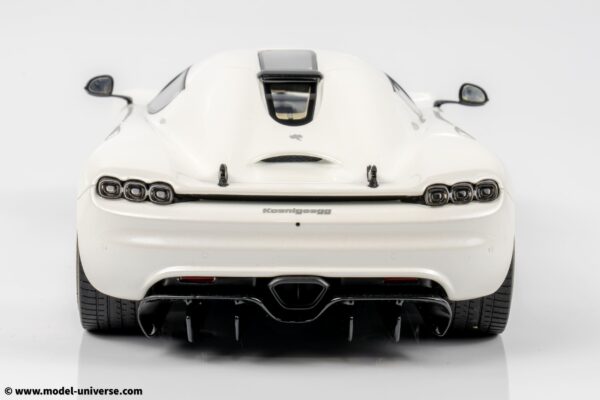 GT Spirit 1:18 Koenigsegg CC850 Crystal White 2024 (GT903) - Limited Edition Resin Model 21 GT Spirit 1:18 Koenigsegg CC850 Crystal White 2024 (GT903) - Limited Edition Resin Model